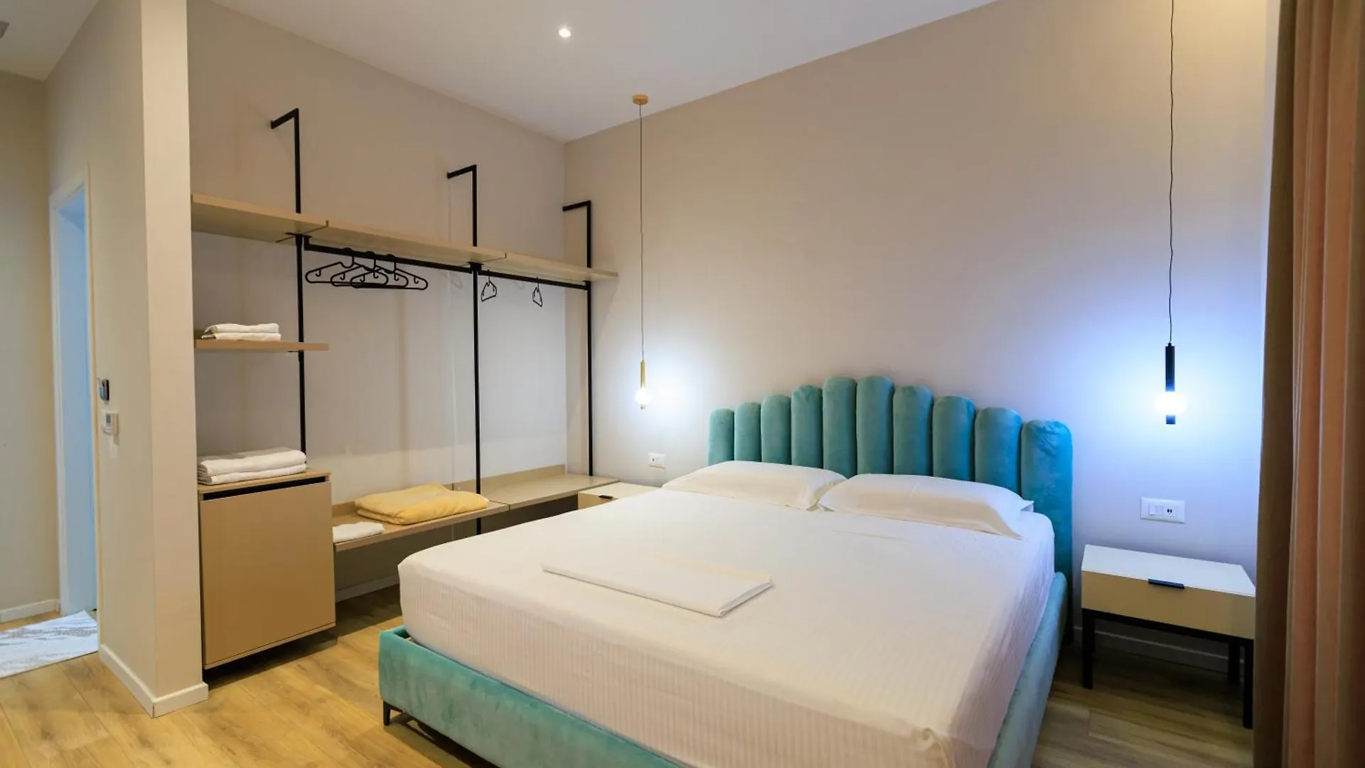 Hotel Amare Дхерми
