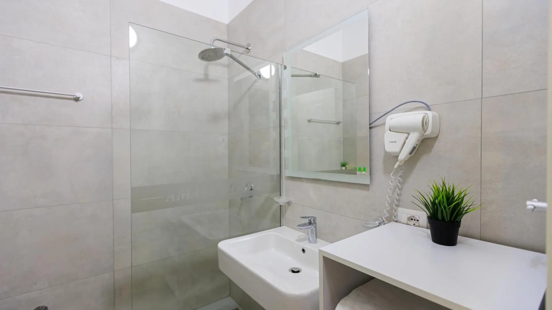 Hotel Amare Дхерми 5*,  Албания