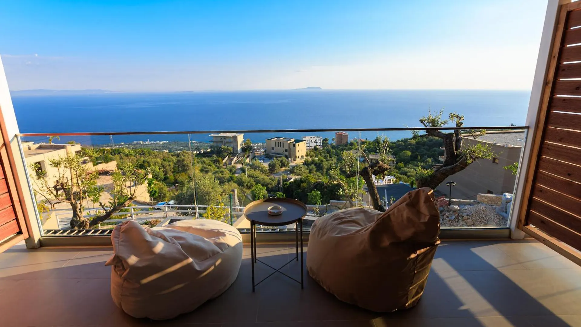 *****  Hotel Amare Дхерми Албания